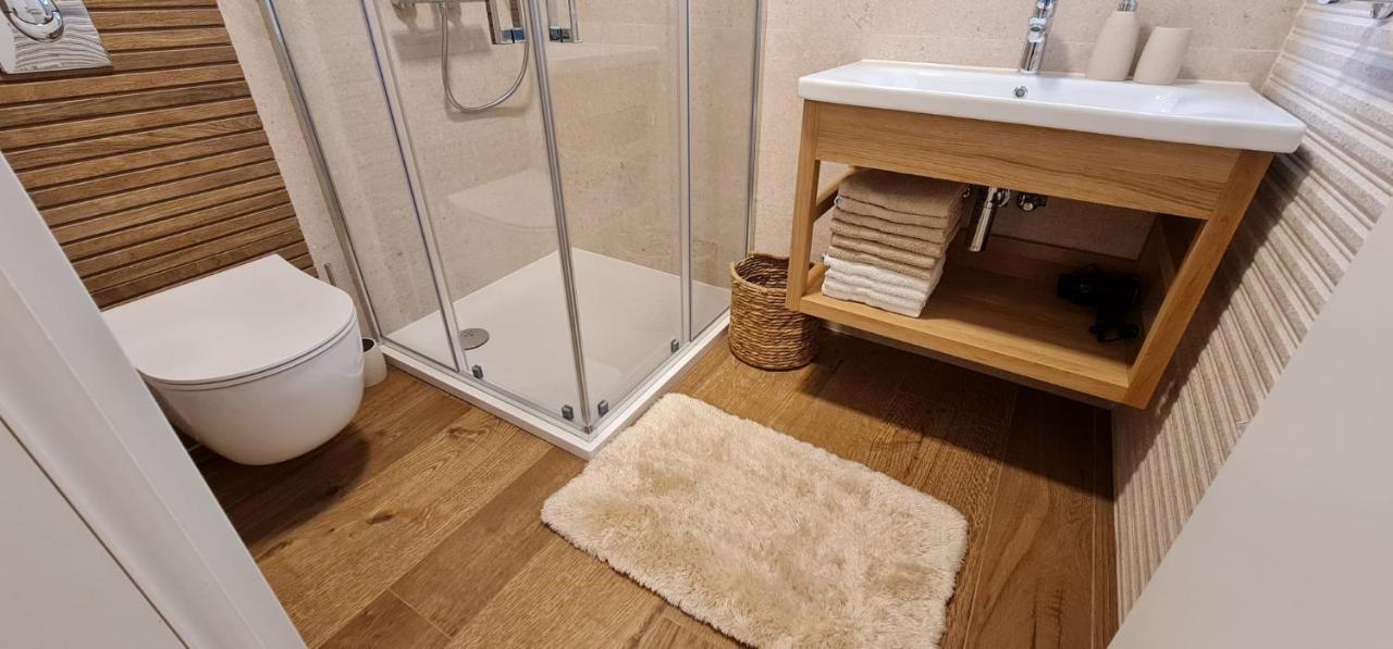 Apartments Lolita Bol Dış mekan fotoğraf