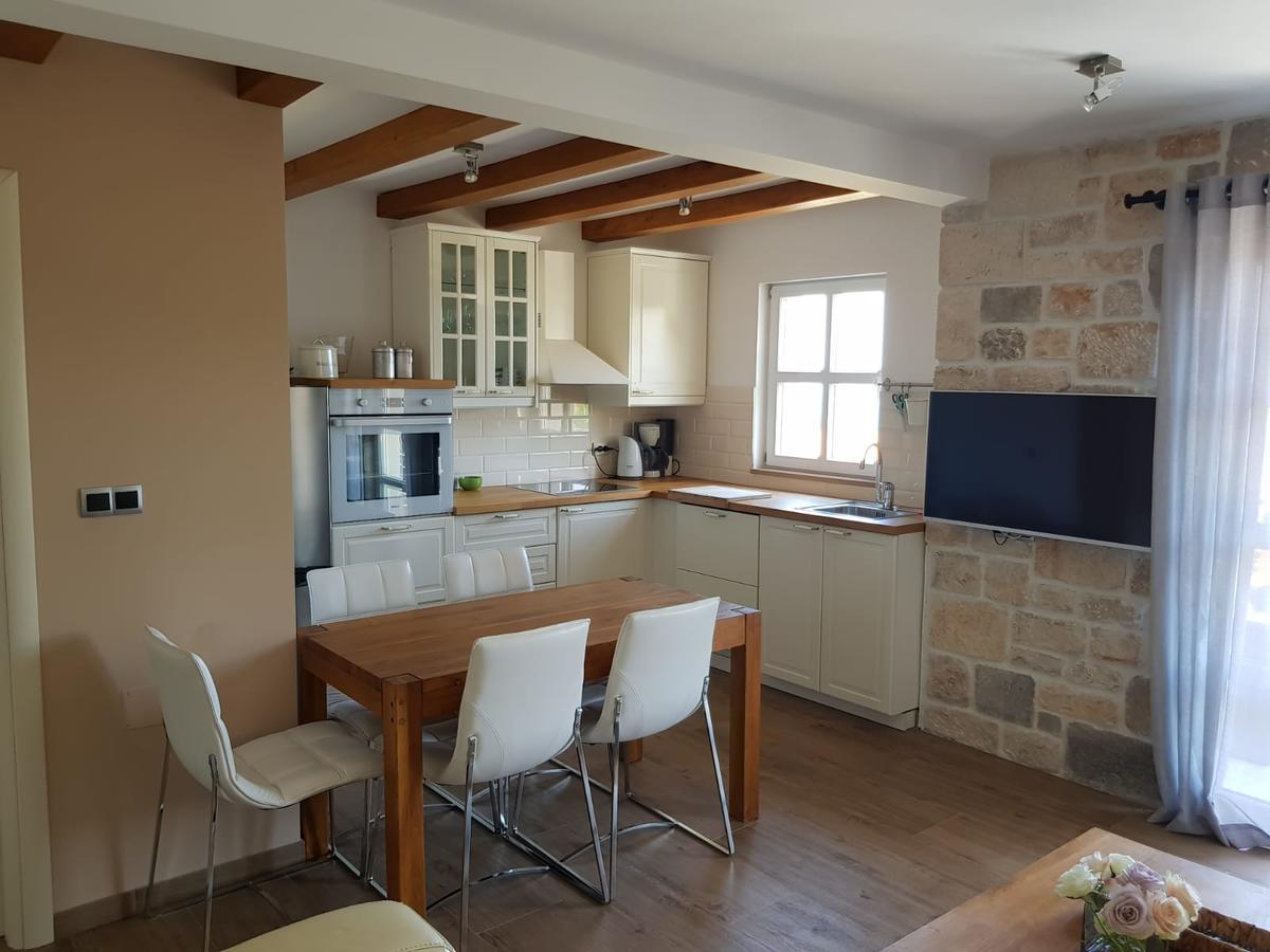 Apartments Lolita Bol Dış mekan fotoğraf