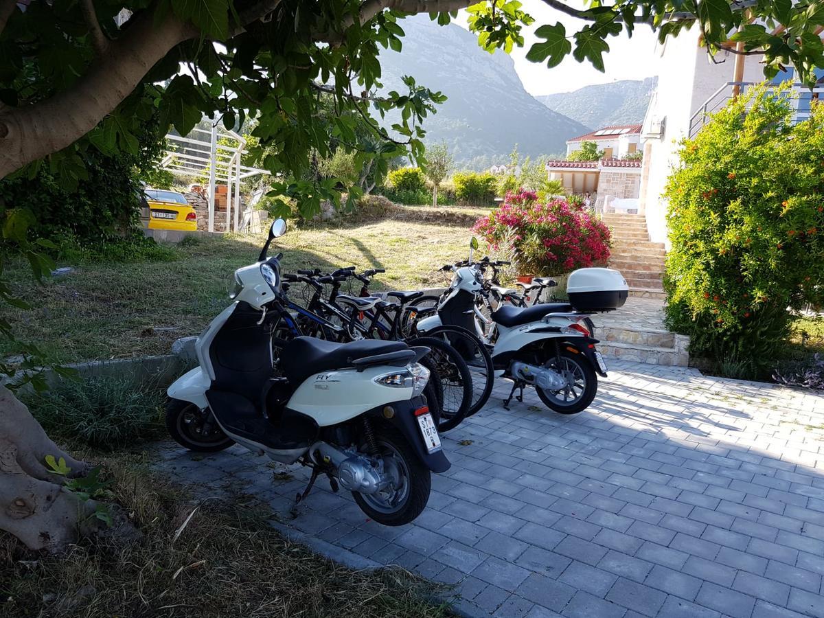 Apartments Lolita Bol Dış mekan fotoğraf
