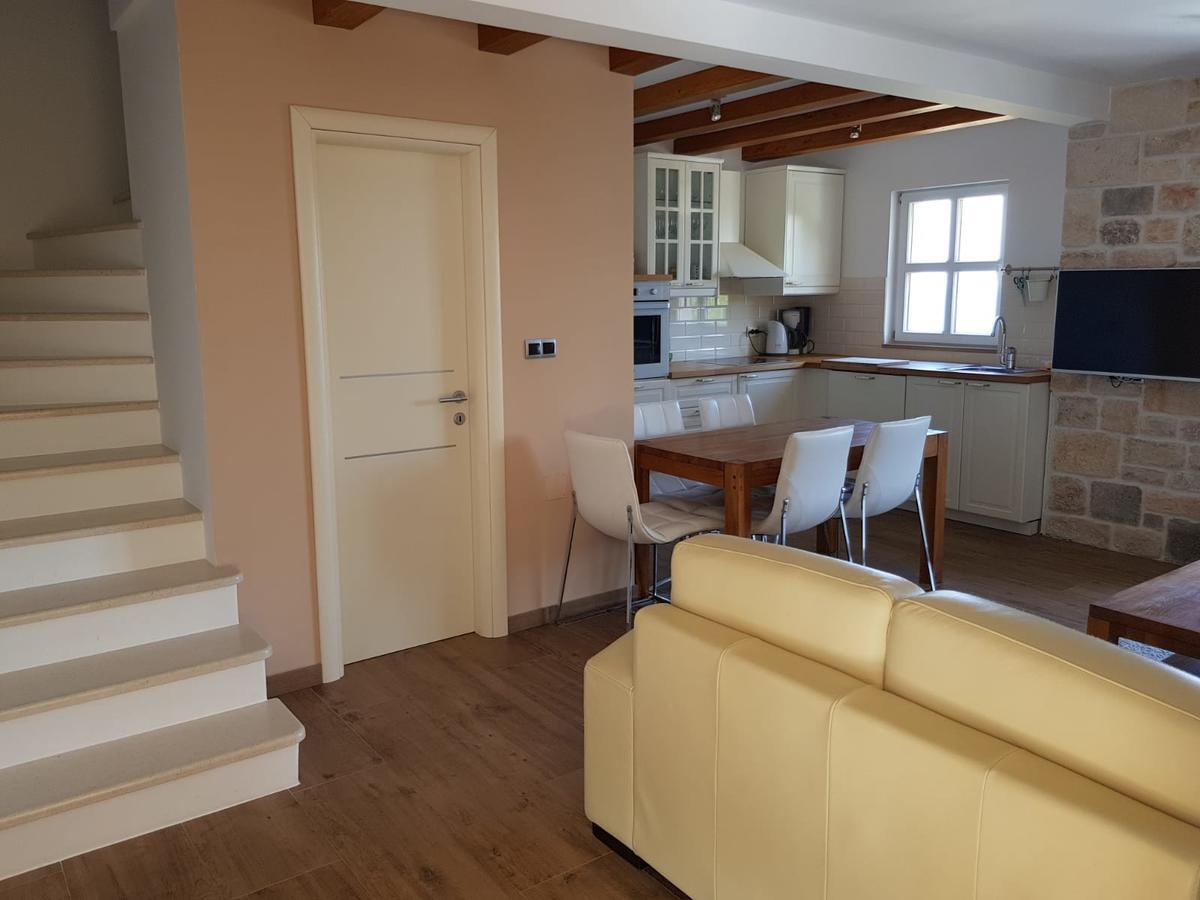 Apartments Lolita Bol Dış mekan fotoğraf
