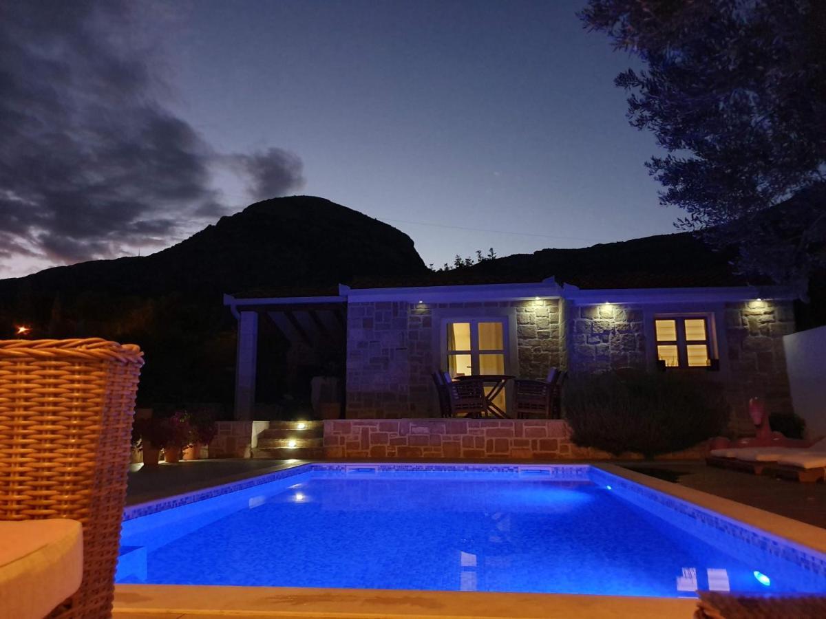 Apartments Lolita Bol Dış mekan fotoğraf
